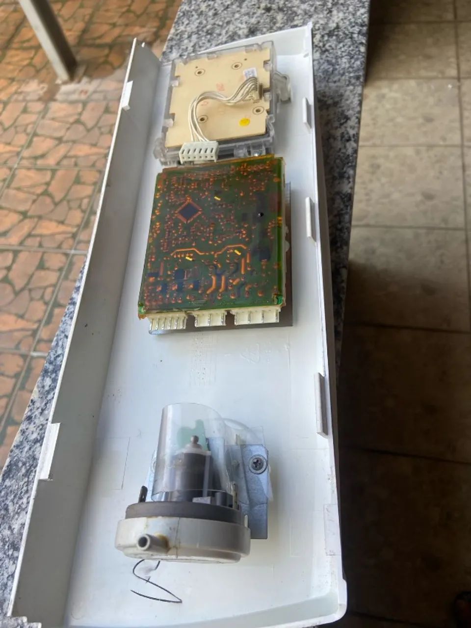 Placa+moldura+vidro máquina de lavar eletrolux LTE-08 - Foto 3