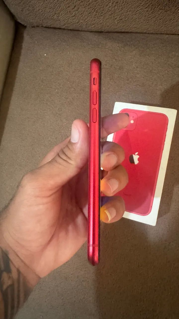 iPhone 11 Red 128gb - Foto 4