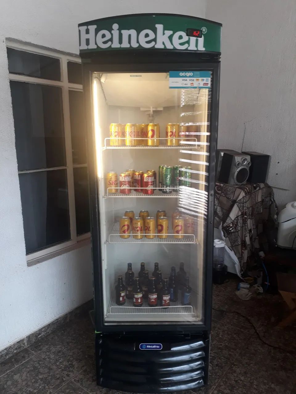 Expositora  de cerveja  ad Heineken  - Foto 2