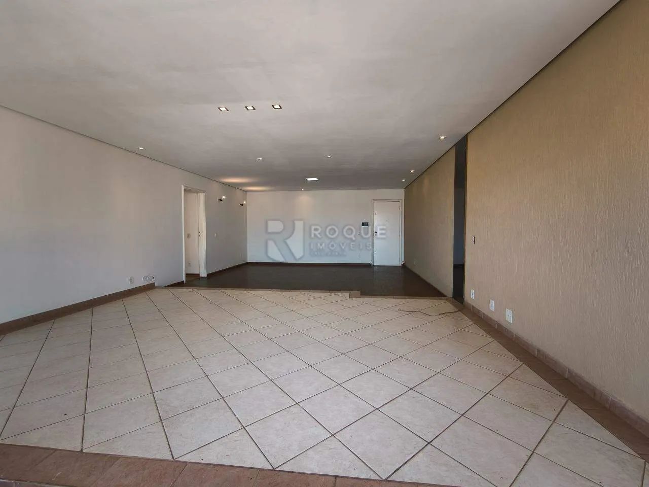 Apartamento à venda no bairro Centro - Foto 2