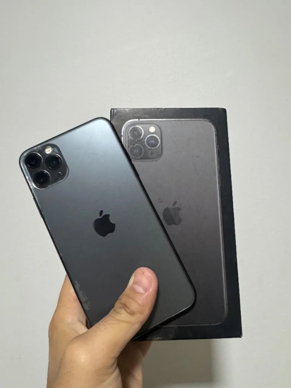 iPhone 11 Pro Max | 256 GB | Cinza | 71% 
