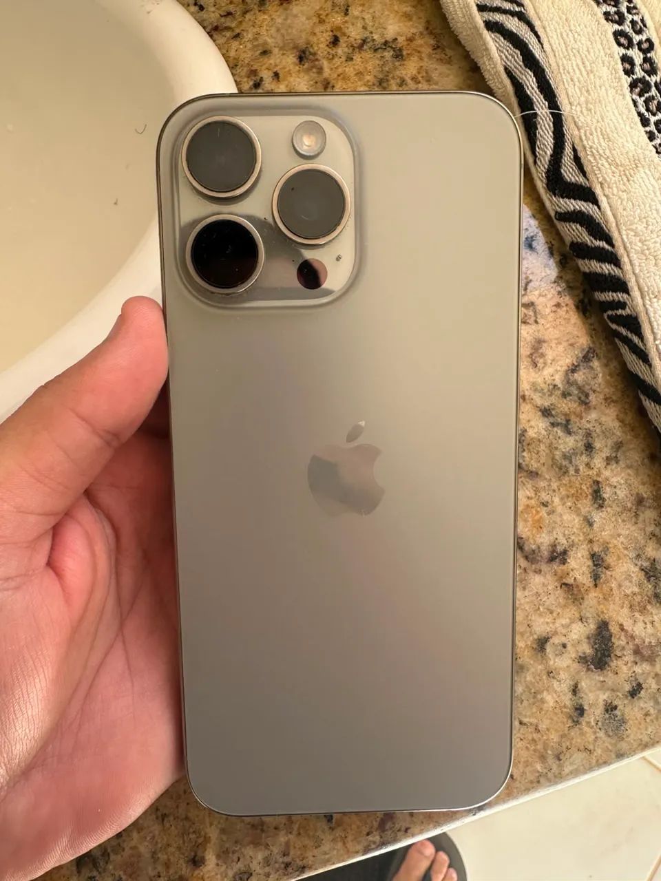 iPhone 16 pro Max 256Gb Sem detalhes!