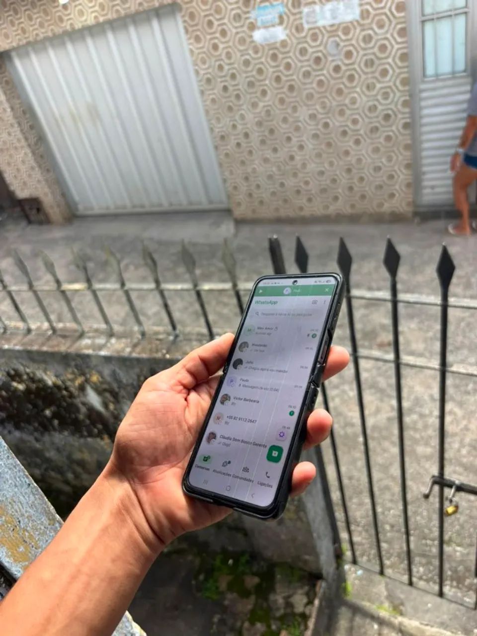 Troco em iphone Galaxy ZFLIP 5 +200$ - Foto 3