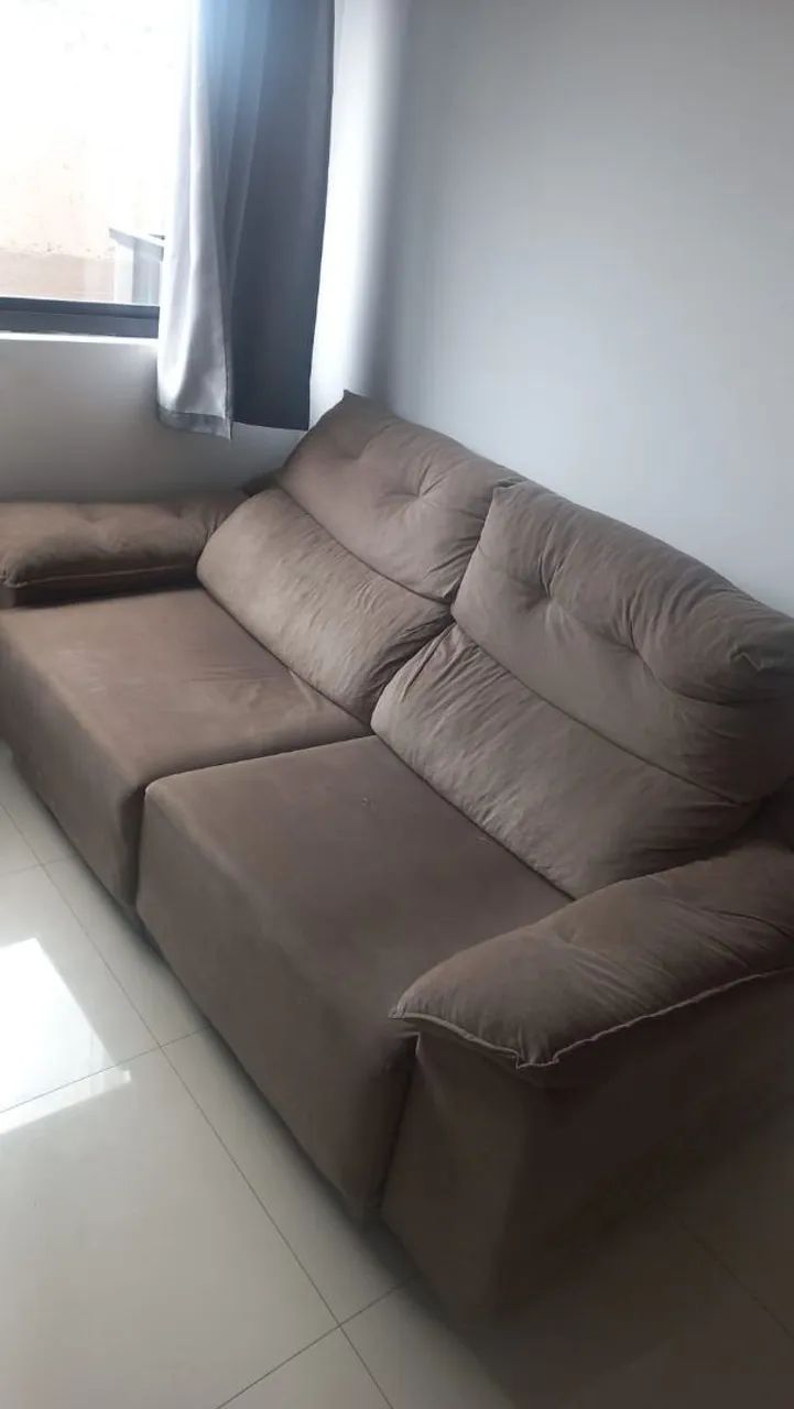 Sofá retrátil e reclinável 