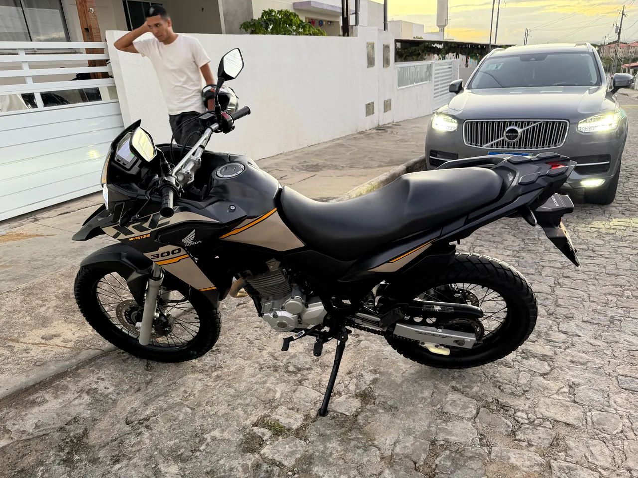 XRE 2023 ADVENTRUE  - Foto 3