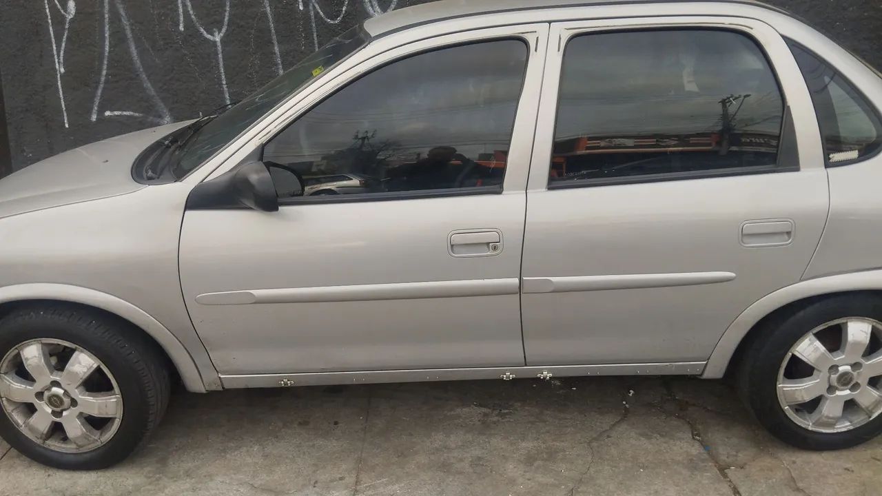 Chevrolet Corsa Sedan Super Milenium 1.0 MPFI 16V 2001