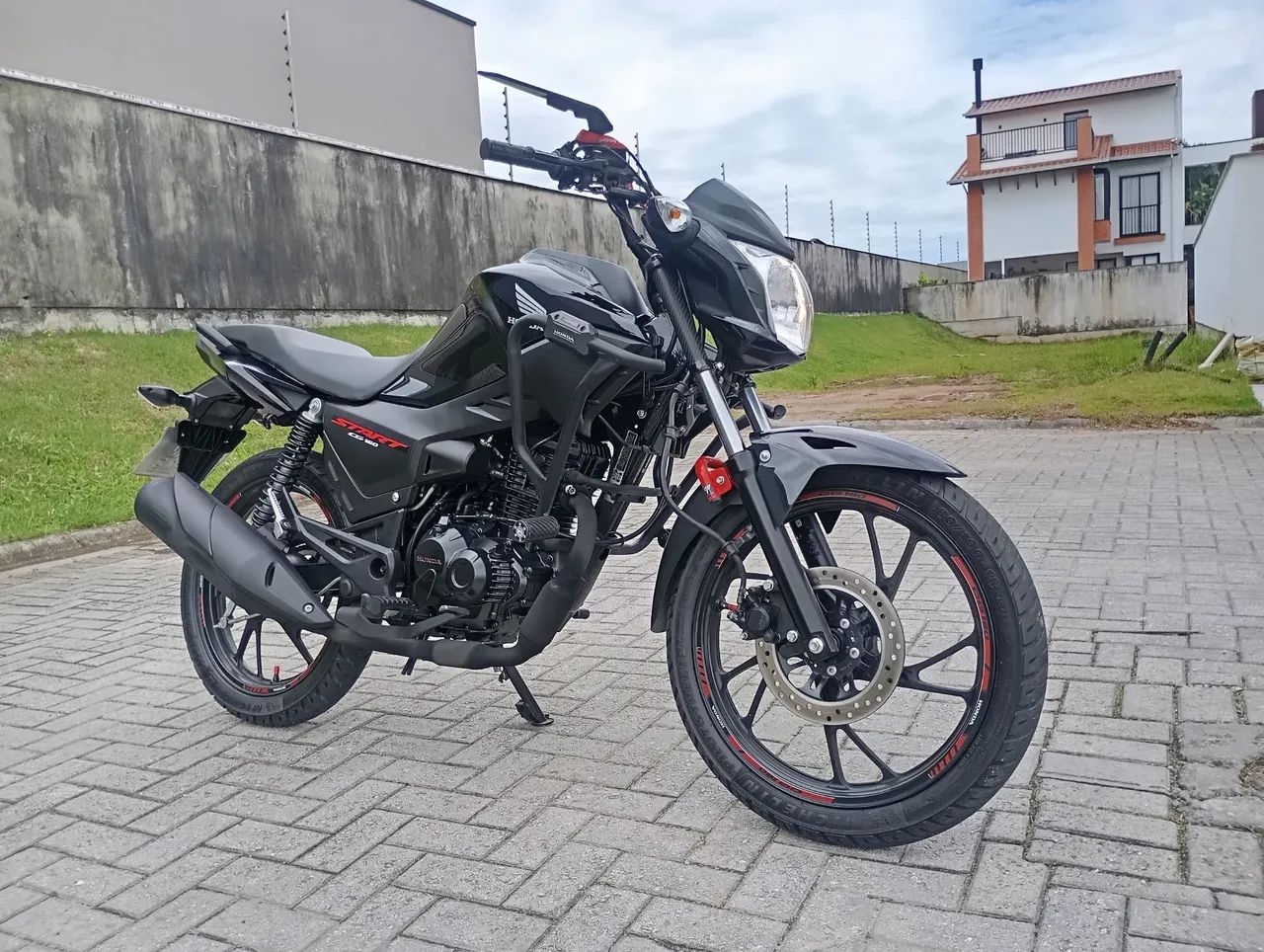 Start 160 allblack 2026 - Foto 2