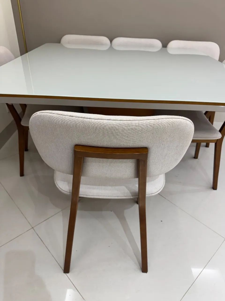 Mesa de jantar quadrada 1,5 x 1,5 com 6 cadeiras - Foto 2