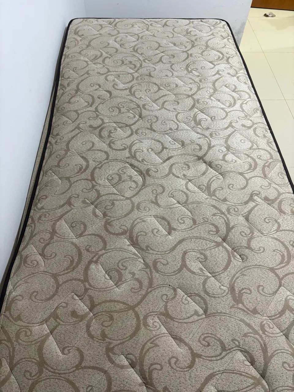Vendo cama de solteiro plumatex (colchão + base)  - Foto 2