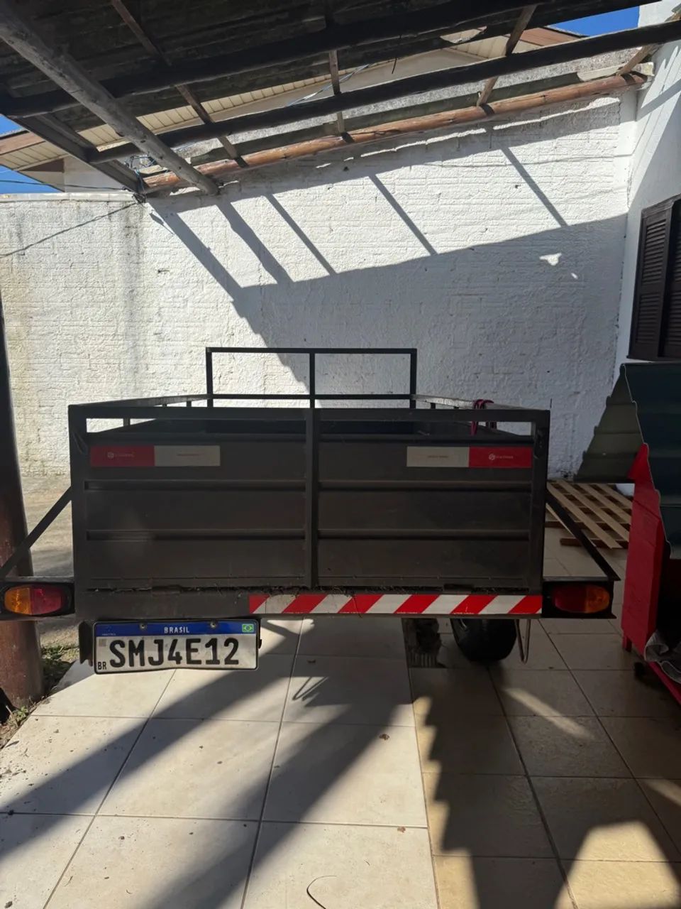 Vendo reboque / carreta - 3 meses de uso - Foto 2