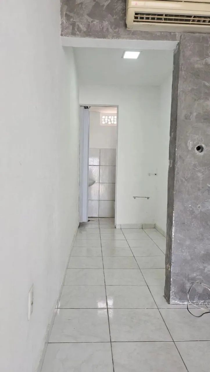 Sala Comercial na Av. Maria Lacerda Montenegro  - Foto 5