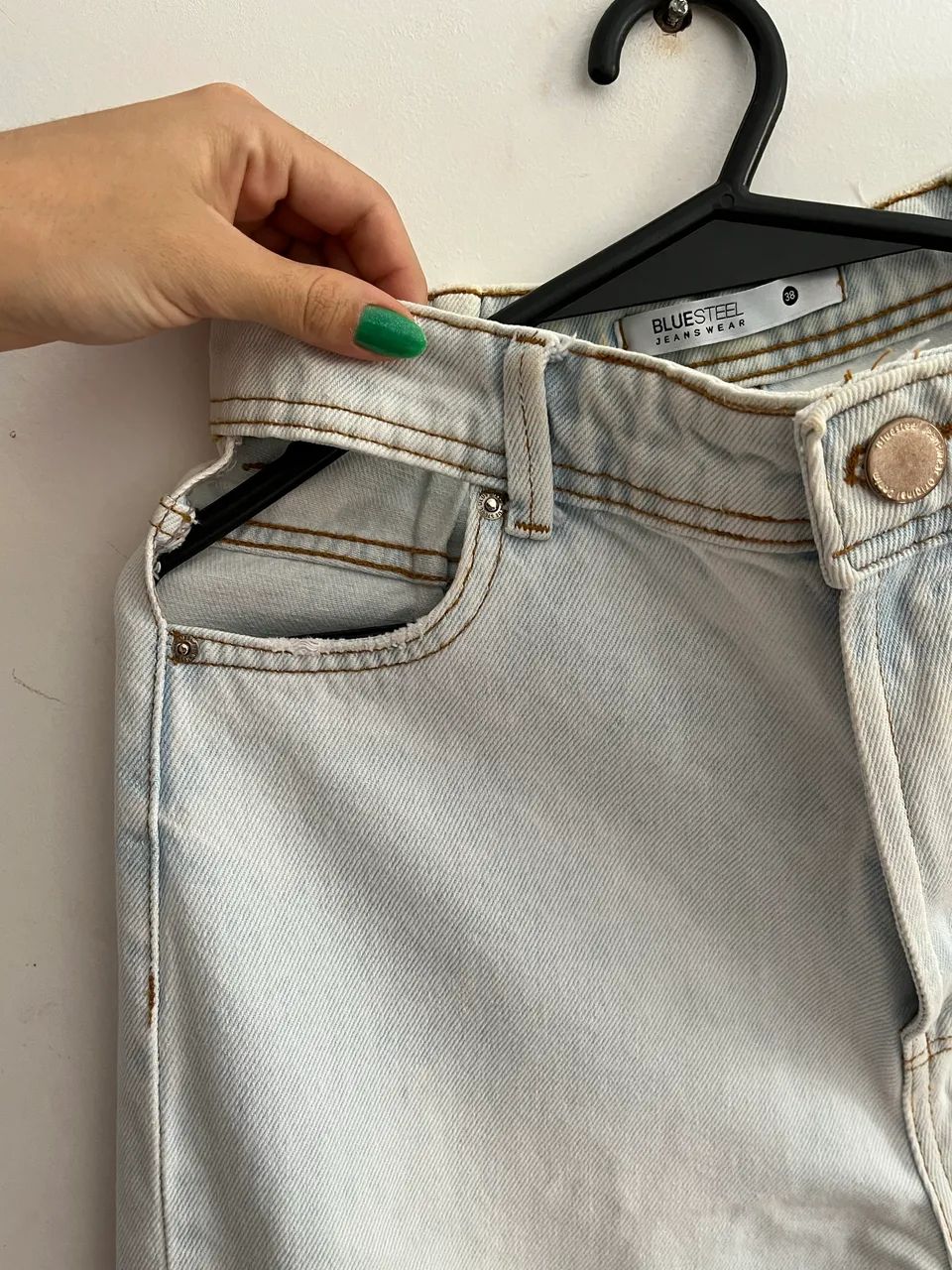 Calça jeans wide leg lavagem clara - Foto 2
