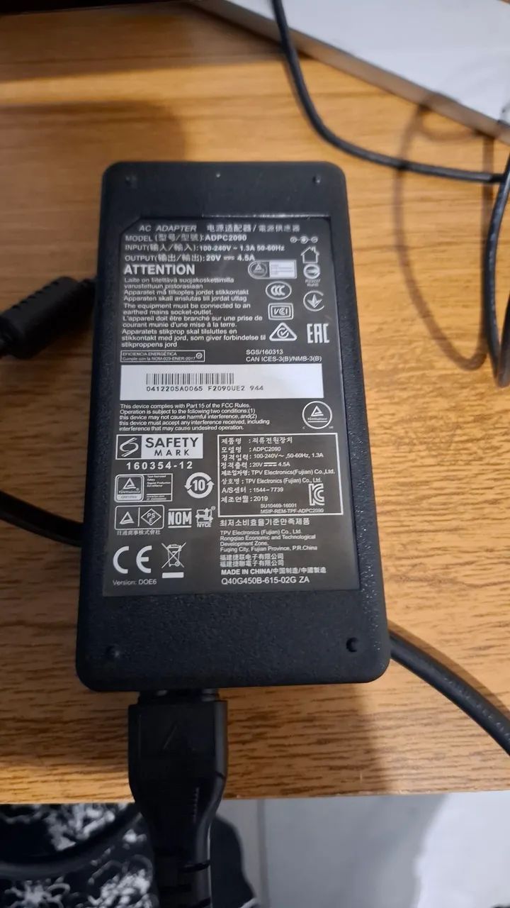Monitor AOC Agon 240hz 0.5ms - Foto 4