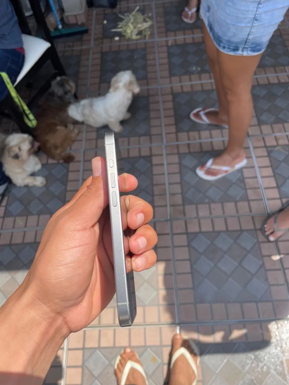 iPhone 15 pro 256 - Foto 2