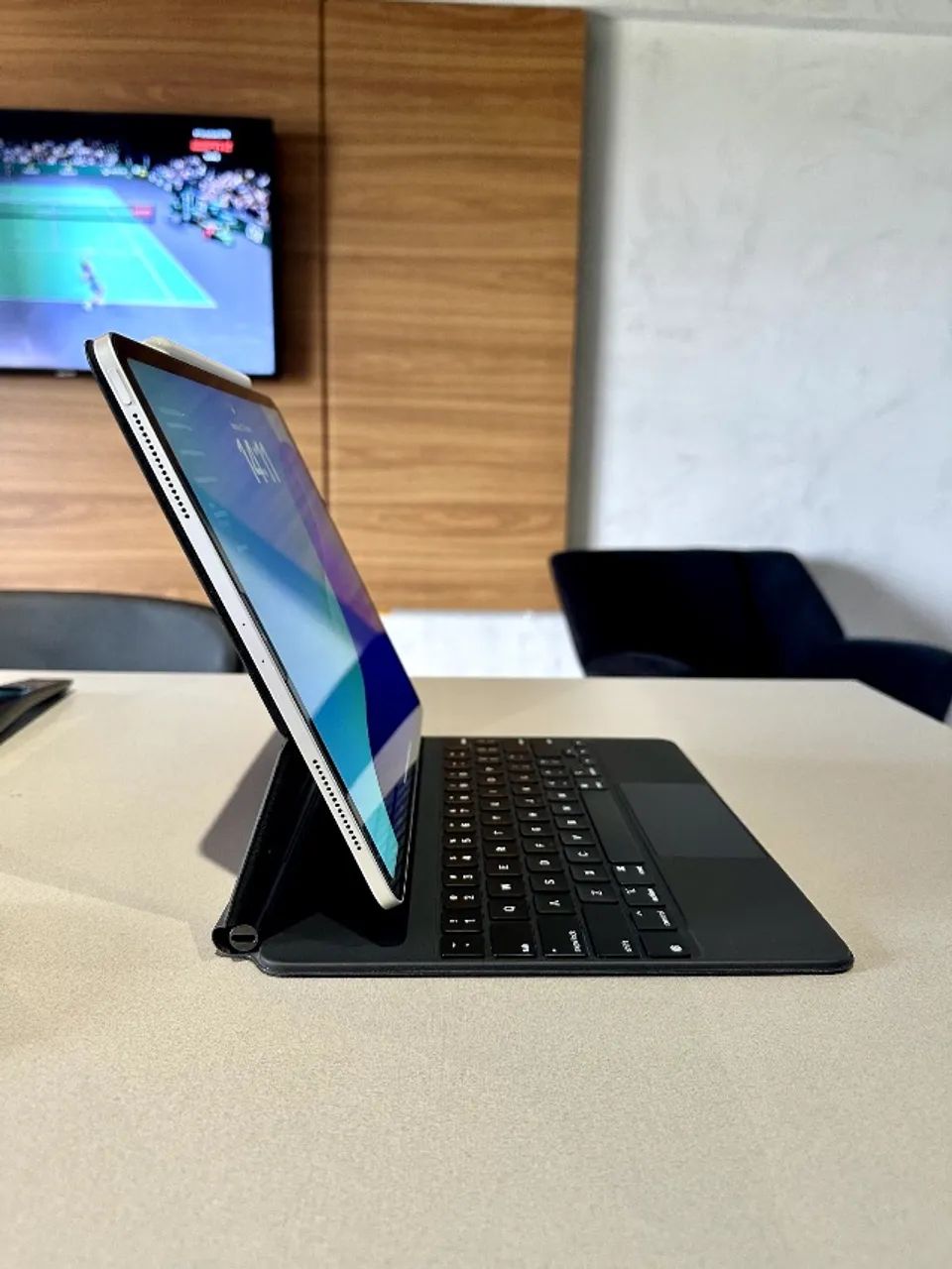 iPad Pro 12,9 + Magic Keyboard + Apple Pencil - Tablets e E