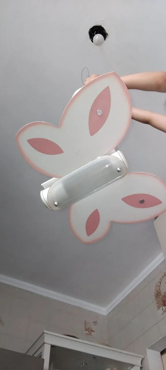 Lustre infantil borboleta 