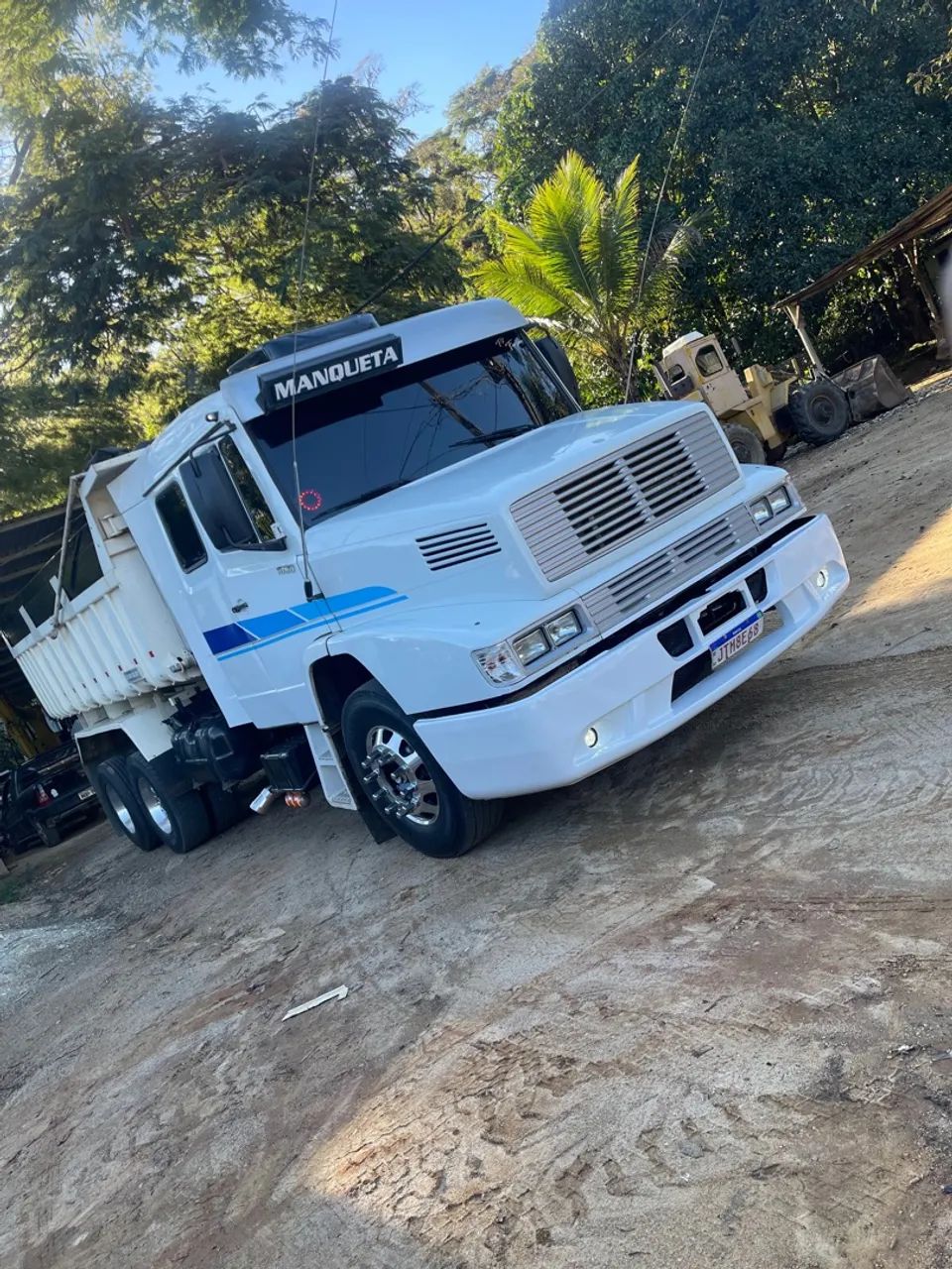 Caminhão Caçamba. - Foto 4