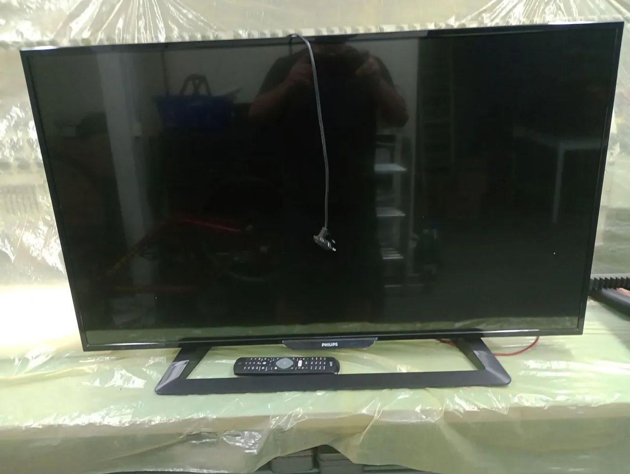 Vendo tv Philips 43 P. Não smart 
