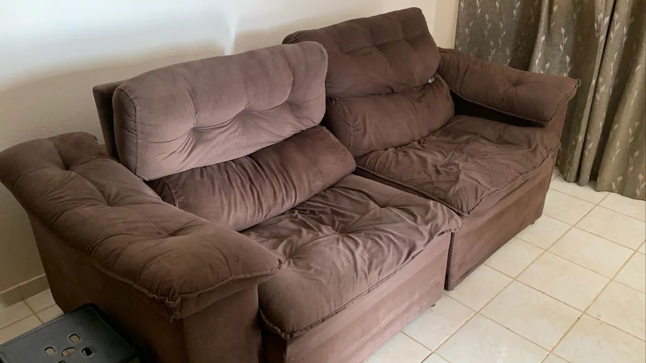 Sofá Retrátil Grande - PARA VENDER LOGO  - Foto 4