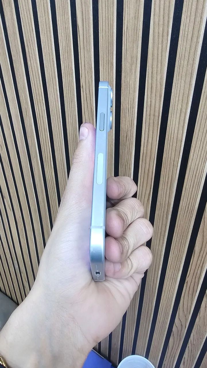 iPhone 15  - Foto 3