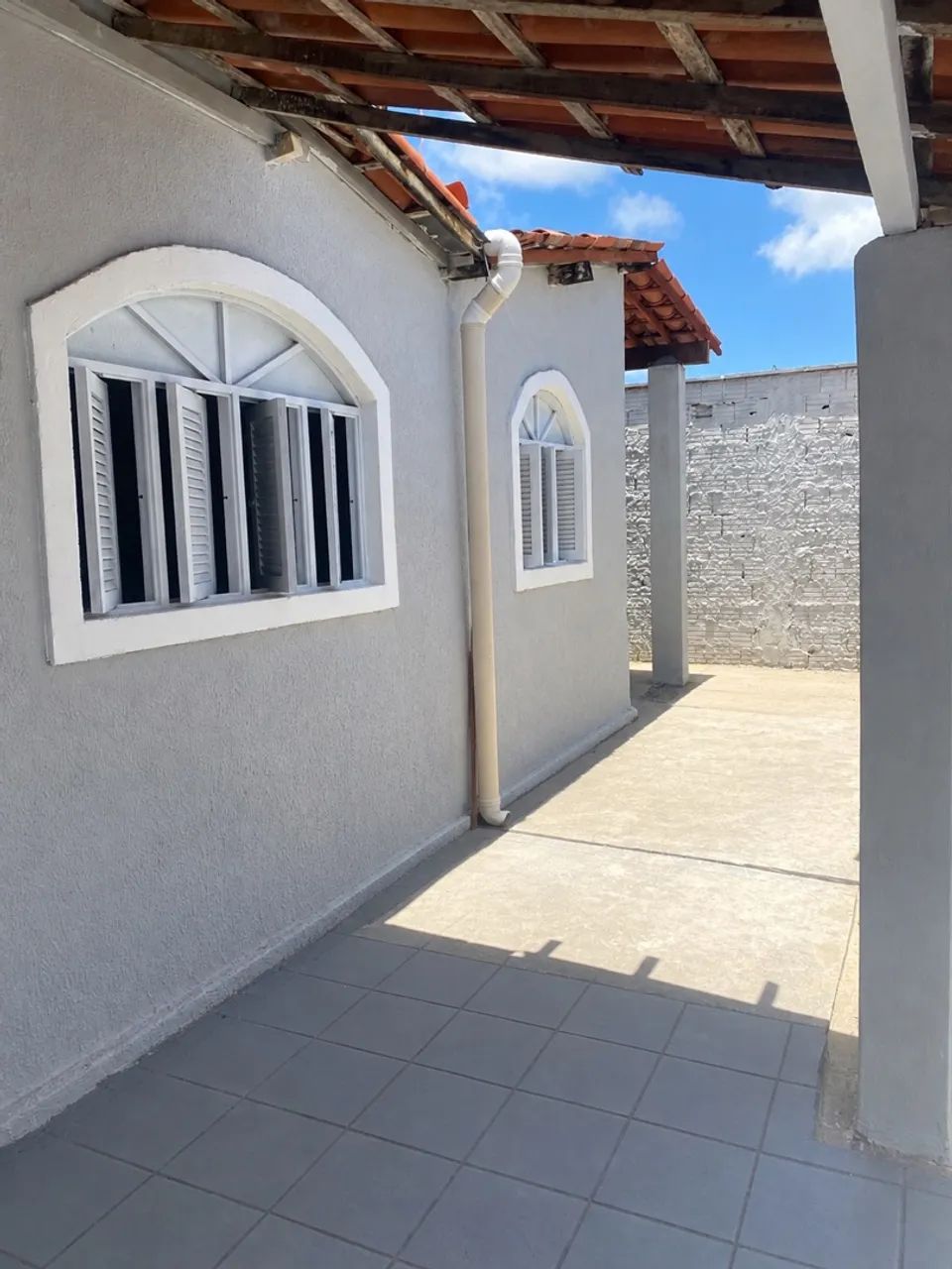 CASA PARA ALUGUEL - PANATIS 