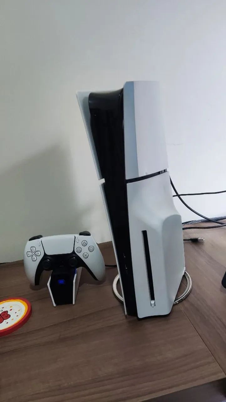 PS5 SLIM SEMINOVO COM LEITOR