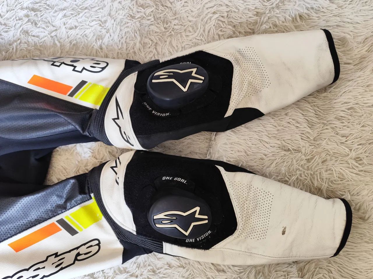MACACÃO ALPINESTARS 52 EUR PEÇA ÚNICA  - Foto 5