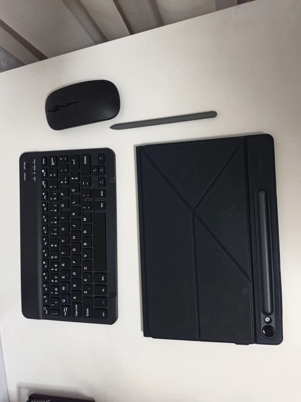 Samsung Galaxy Tab S9 FE 128GB + S Pen + Teclado e Mouse - Foto 2