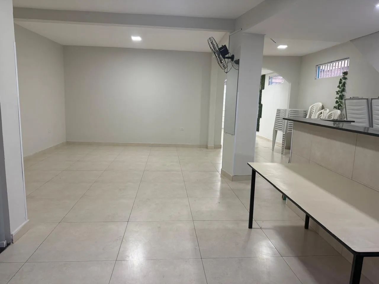 Aluguel de de salão plano com piscina? - Foto 5