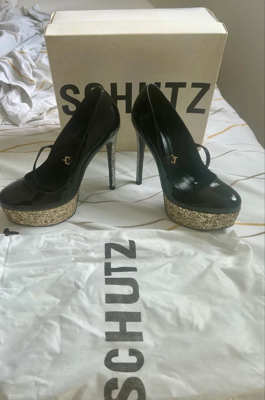 Salto Alto Schutz 