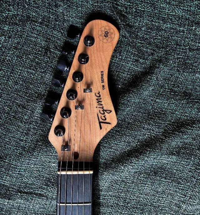Guitarra tagima  tw60 upgrade de captadores  - Foto 4