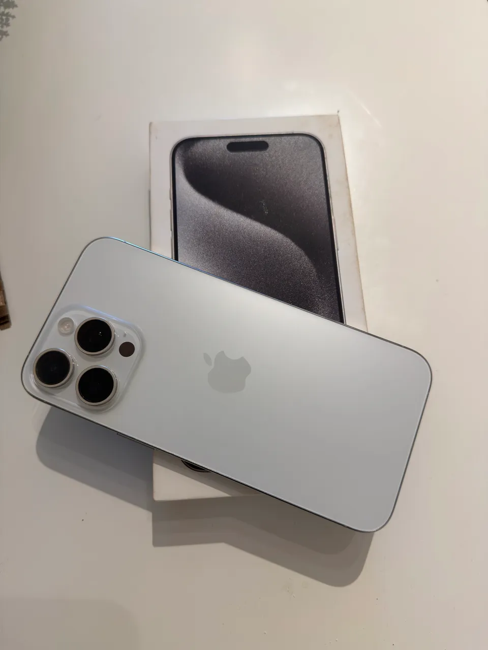 iPhone 15 Pro Max 256GB Preto Saúde de bateria 89% R$ 5.950,00