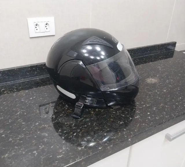 Capacete para moto\ motociclista, marca EBF \ Barato para desocupar espaço... - Foto 5
