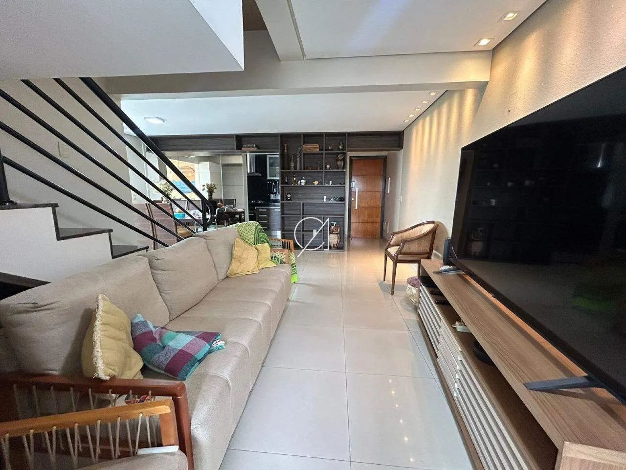 VENDE-SE COBERTURA COM TRÊS SUÍTES - Foto 2