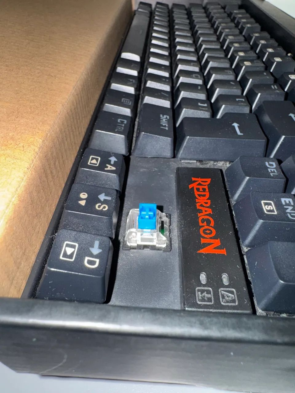 Teclado Redragon Kumara - De graça bem dizer - Foto 4