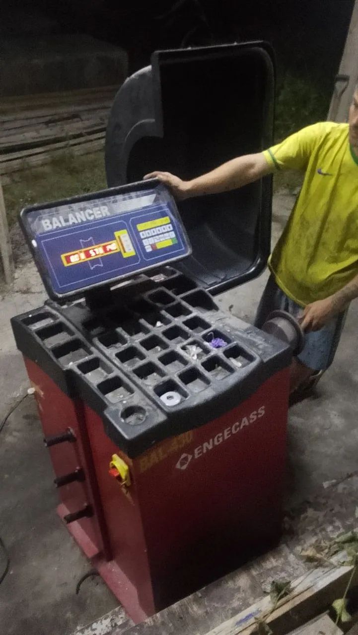Máquina de balancear roda  - Foto 2