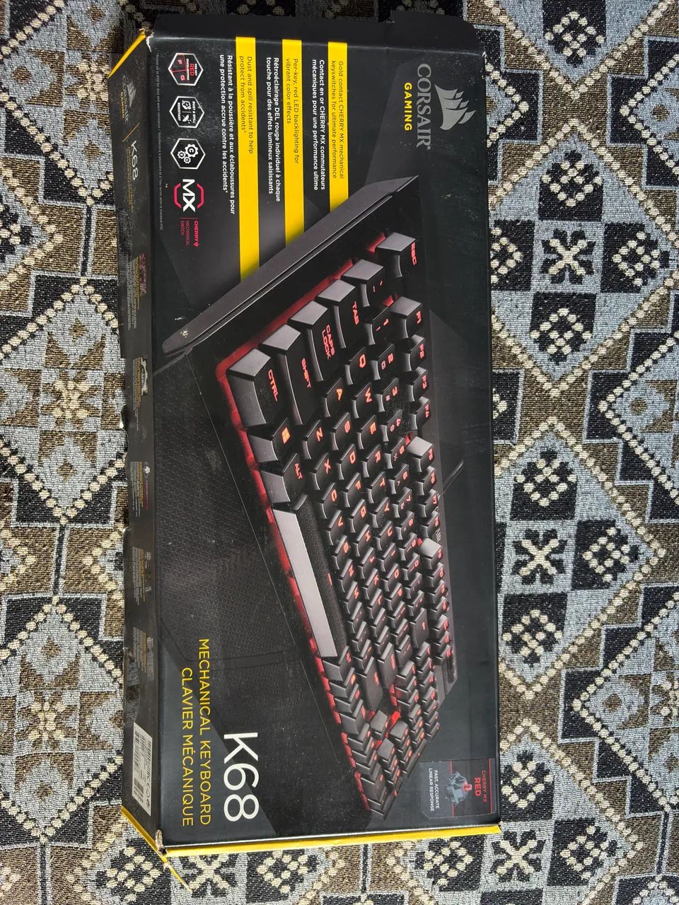 Vendo teclado da Corsair k68 com switch red