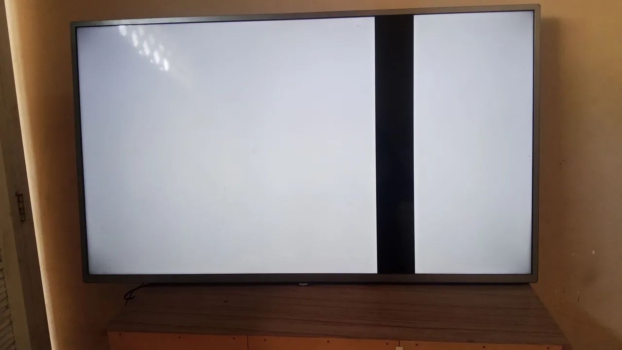 tv Smart Philips para retirada de peças  - Foto 2