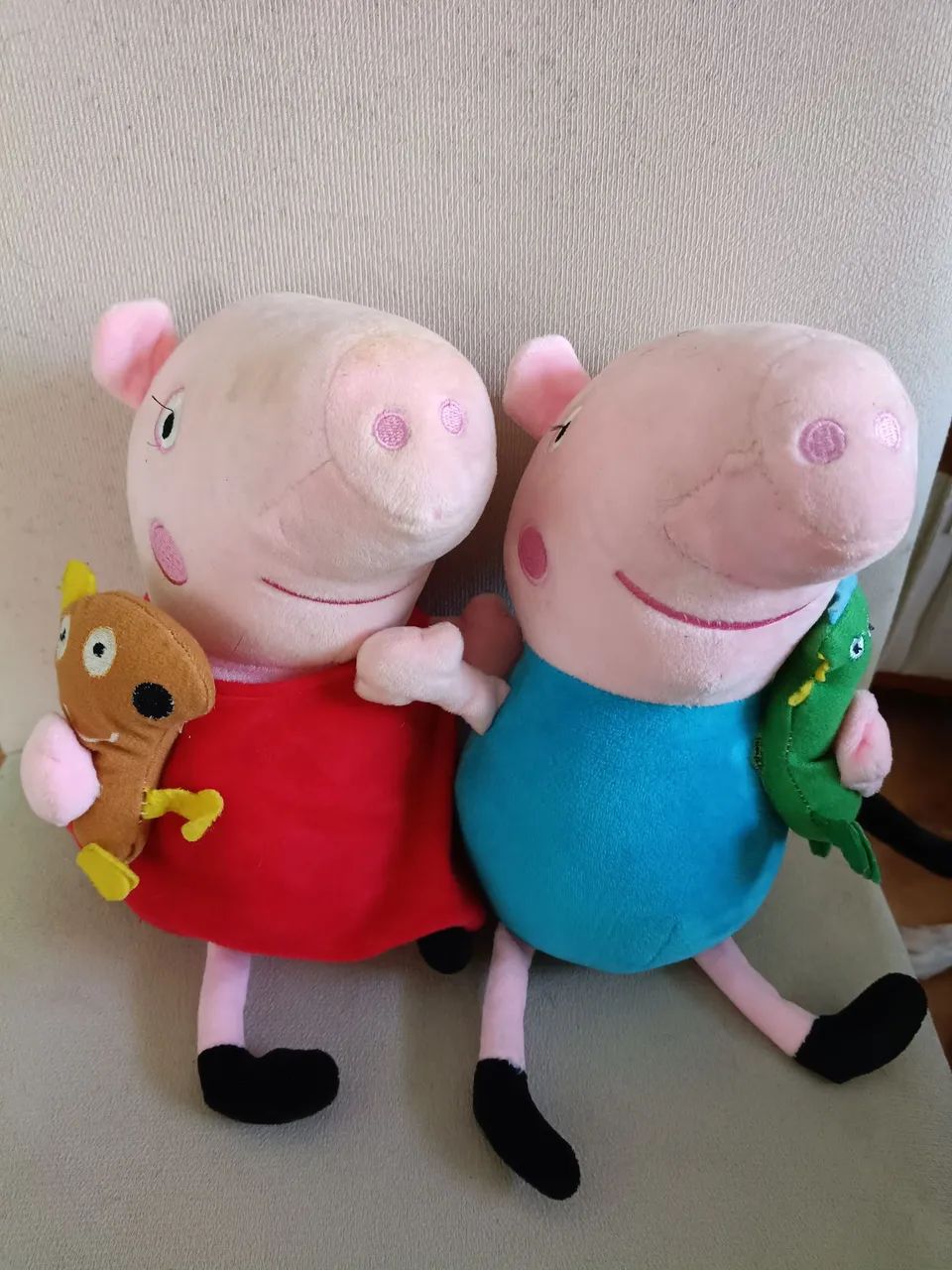 Pelúcia Peppa Pig e George