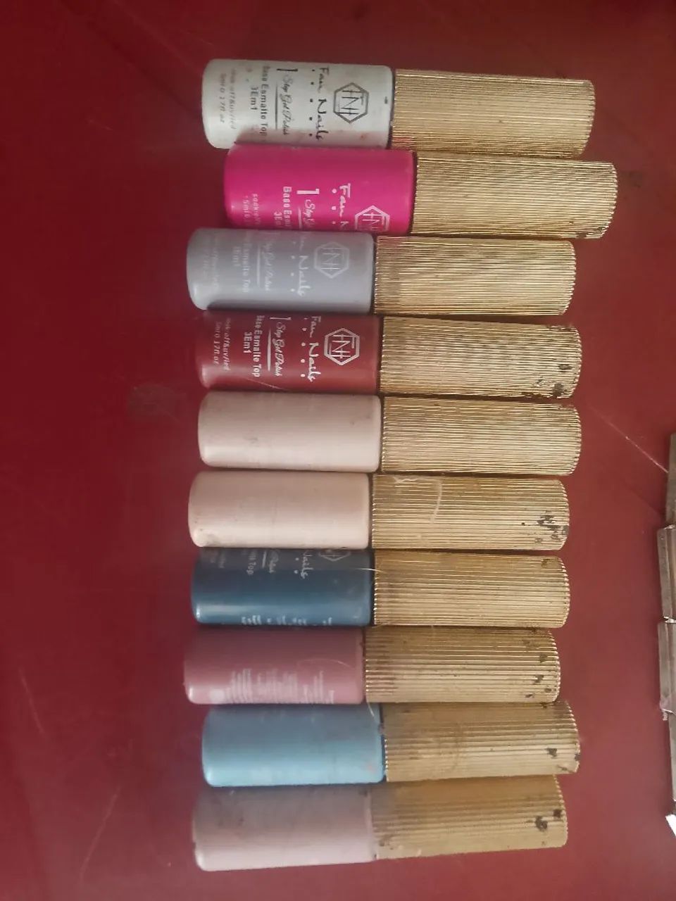 Cabine de unha, cortador, motor e lixa com as brocas, esmalte. - Foto 2