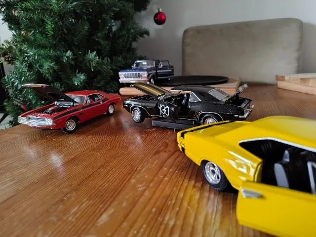 Miniaturas carro 1:24