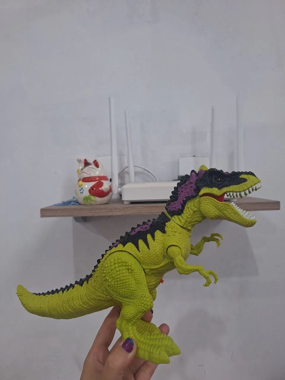 Dinossauro de brinquedo 25cm