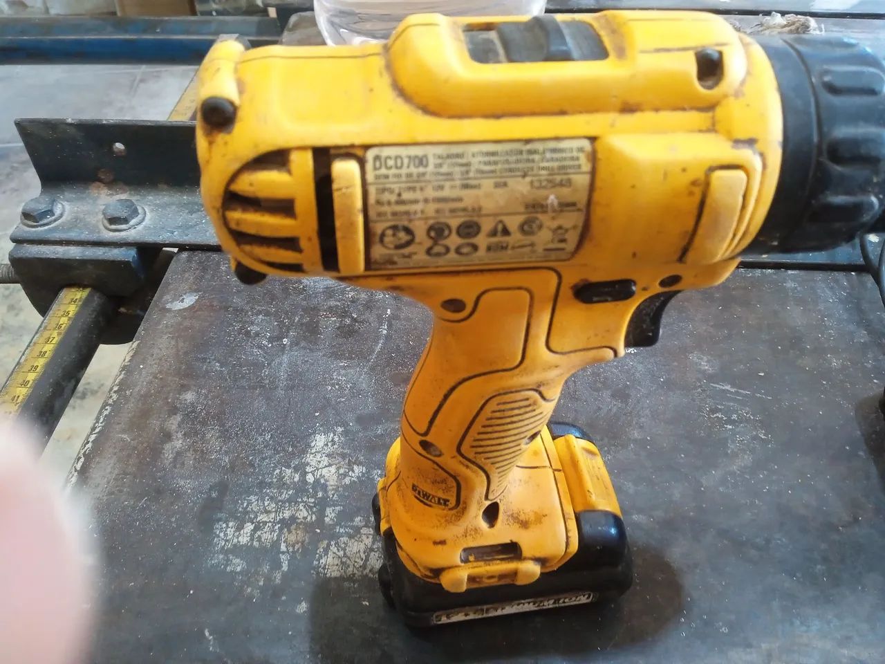 Parafusadeira dewalt 12v  - Foto 4