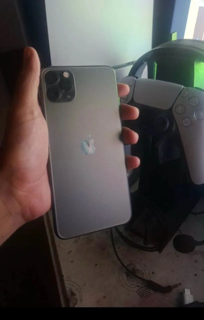 Vendo iPhone 11 Pro Max  - Foto 3