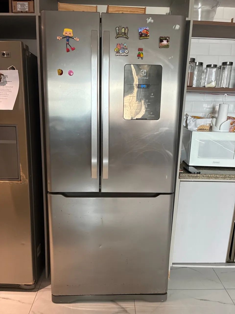 Geladeira Eletrolux DM84X 