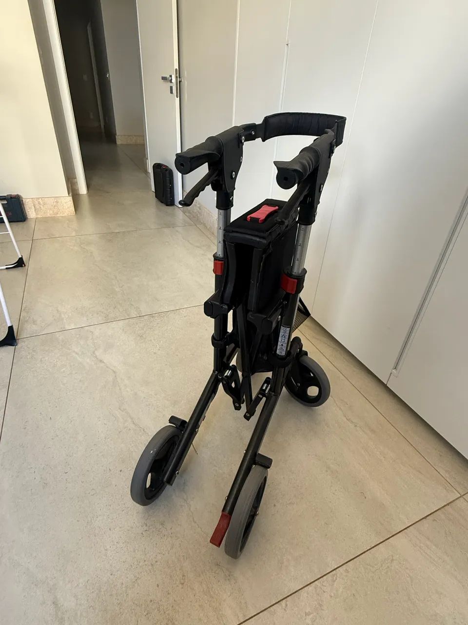 Andador freedom walker plus  - Foto 5