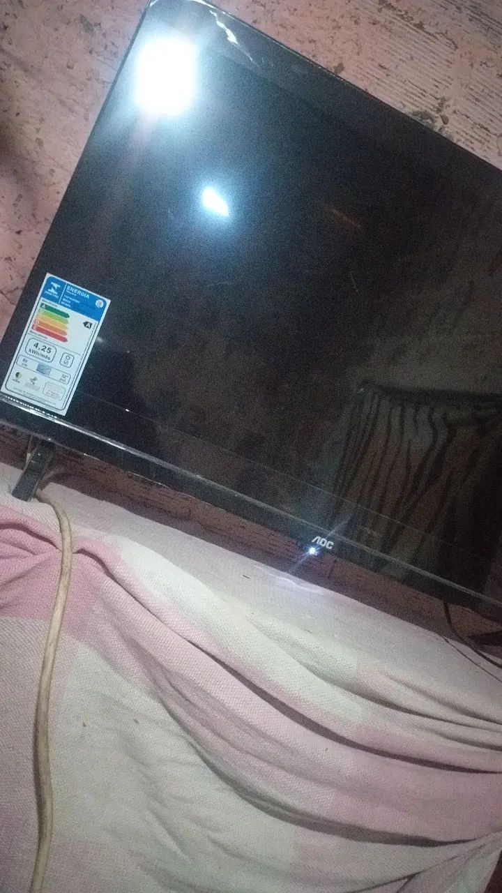 TV AOC 32 polegadas Roku TV  - Foto 2