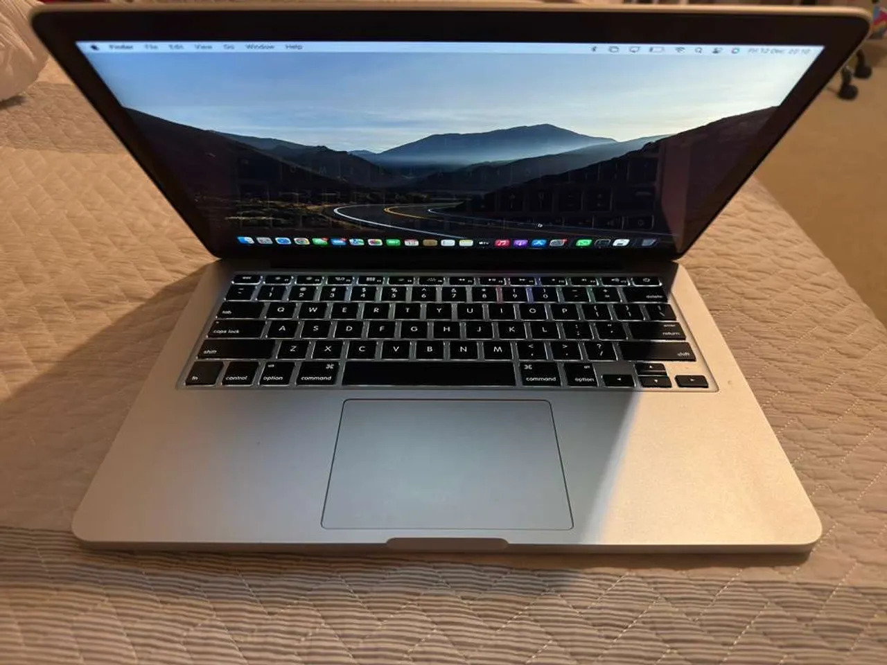 macbook pro i5 2015