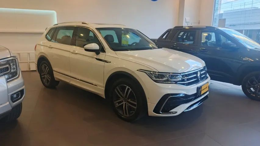 Volkswagen Tiguan TIGUAN Allspac R-Line 300 TSI 2.0 2024