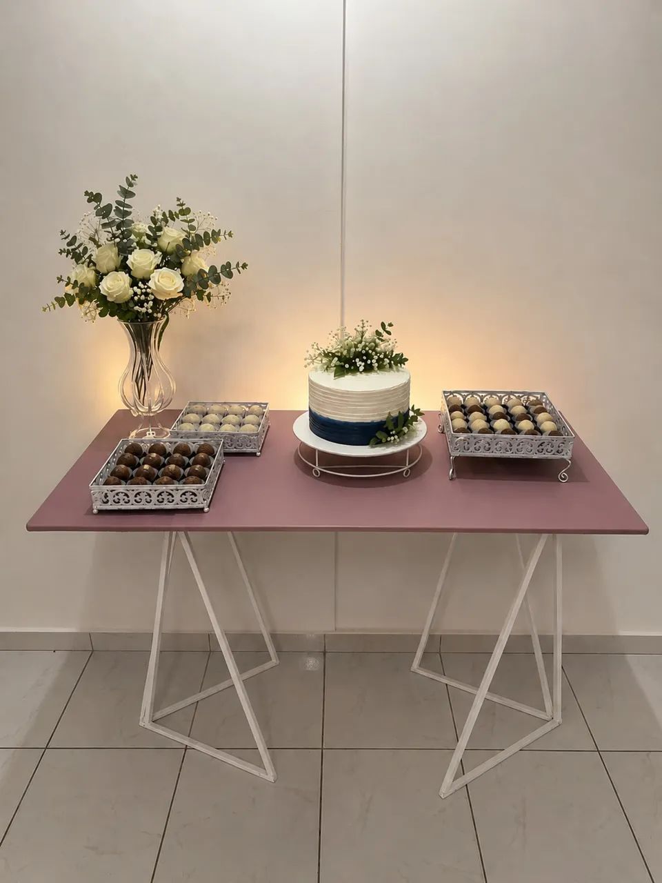 Aluguel de Kit de Decoração (Com Tecido à Sua Escolha) - Foto 2